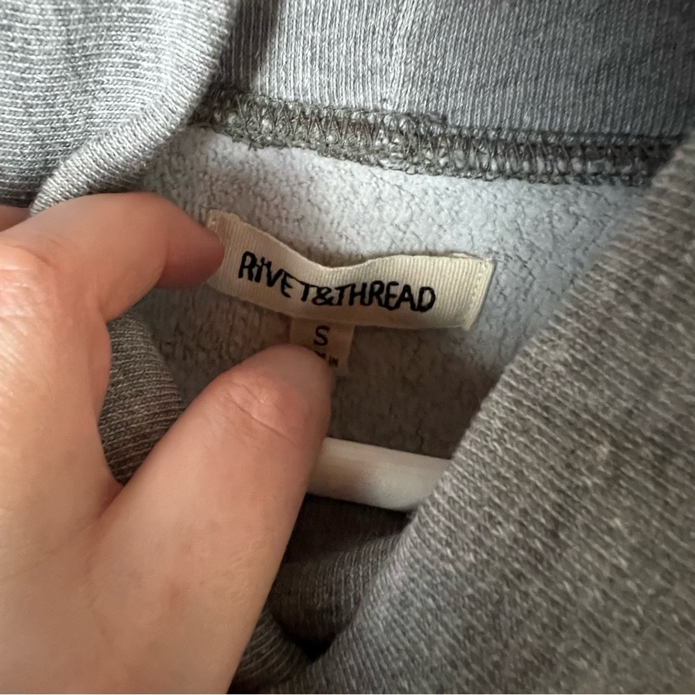 Rivet & Thread Sweatshirt - Picture 4 of 8